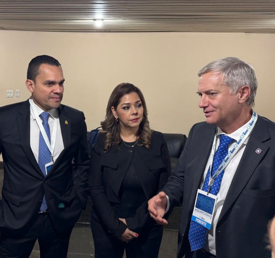 TommyZambranoM's tweet photo. Muchas Felicidades a nuestro amigo el  presidente electo de Chile @joseantoniokast , continúan los vientos de libertad en  Latinoamérica, gracias a Dios se va terminando la Peste del socialismo en la región, hoy triunfo la Democracia en chile, eligieron el mejor Hombre que trabajará para sacar adelante su país.