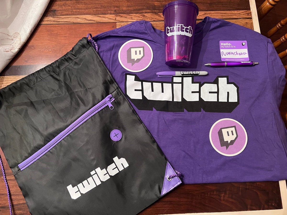 My first time meeting up with Nashville Twitch Community, I had blast 💜🎳

<a href="/TwitchNashville/">Nashville Community Meetup</a>