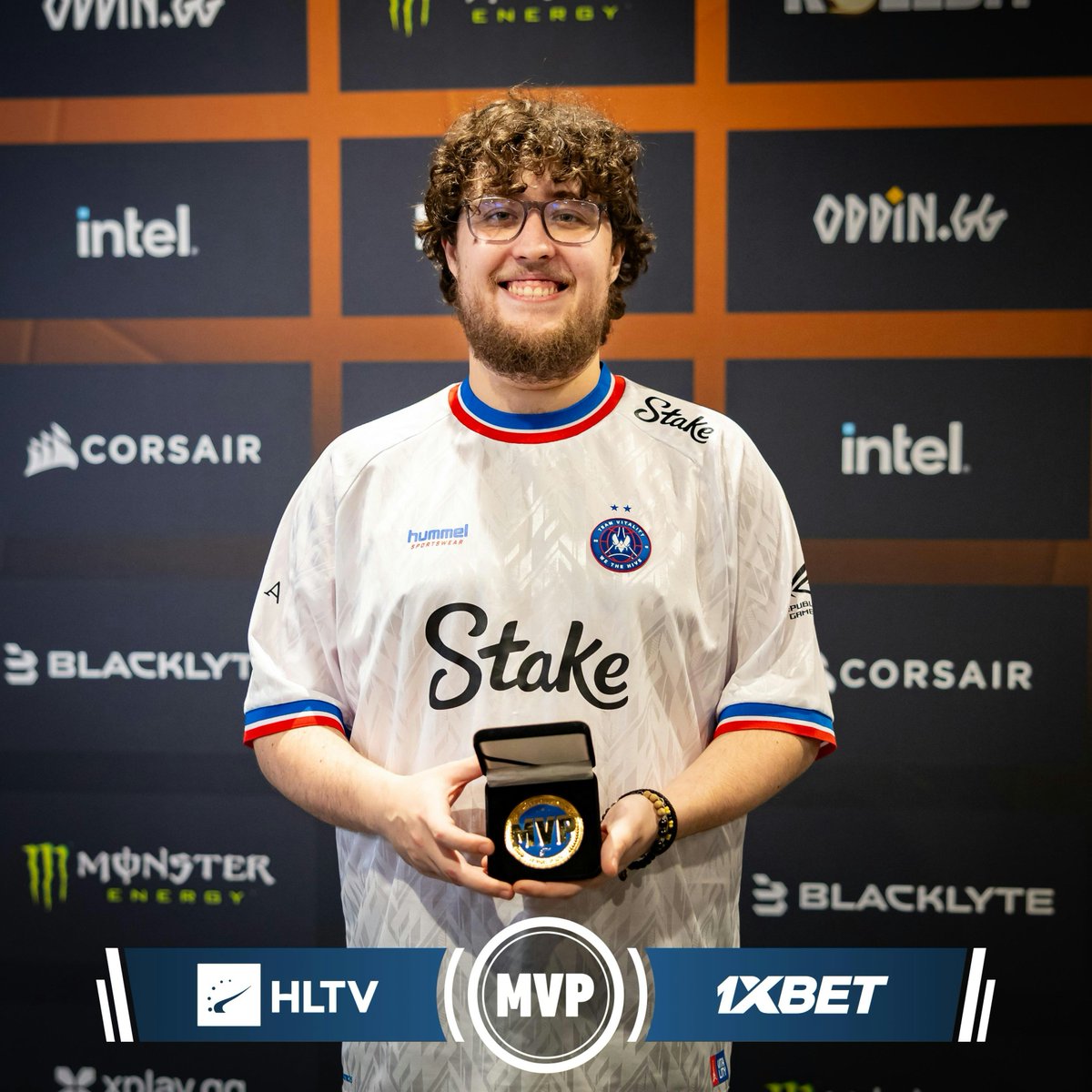 2025 HLTV MVP winners: @zywoo: 🏅🏅🏅🏅🏅🏅🏅🏅 @donk1337