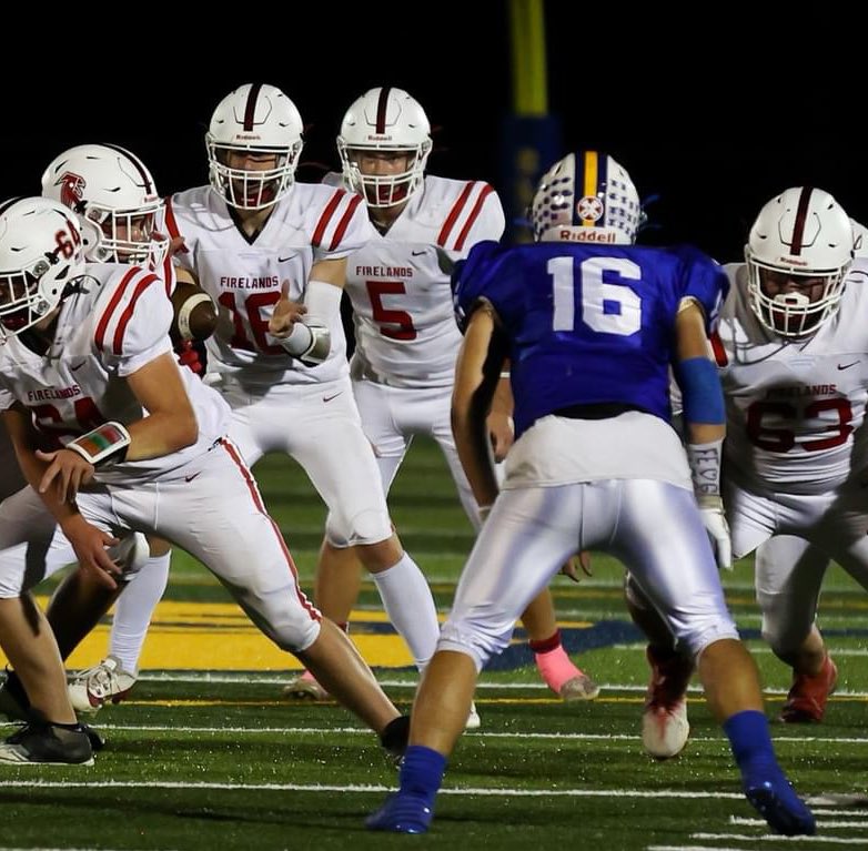 TristinIentile_'s tweet photo. End of Season Awards 
4 Year Varsity Letterman
2x 1st team all Conference 
2x 1st team all County 
2024 Second team all District 
2025 First team all District 
2025 3rd team all State 
2x Team Defensive MVP

@chsclippers @coachcollier32 @WOBLWDLWSPORTS @CoachJomal @neohiohsfb https://t.co/6O0XRLYFPB