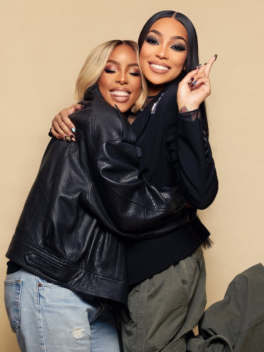 Kelly Rowland and Monica 📸
