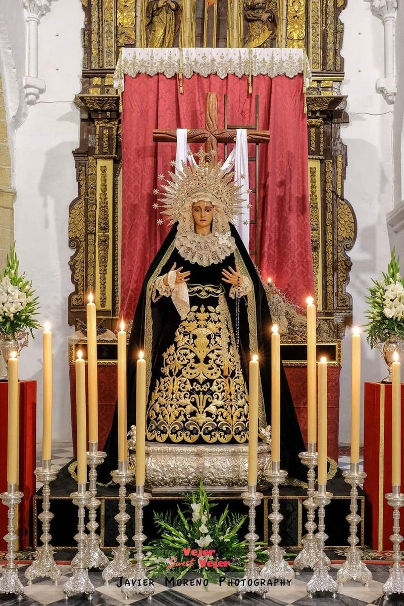caridadysoledad's tweet photo. Soberana eterna.

Foto: Javier Moreno

#caridadysoledad https://t.co/kM2MRxrYeV