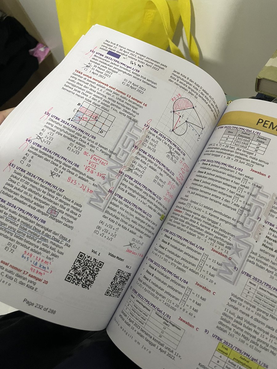 peanudnad's tweet photo. udah ada beberapa soal yg aku isii, nanti aku kasih bbrpa pembahasan jugaa di selipan bukunyaa ^_^ https://t.co/uHvWsQAuSf