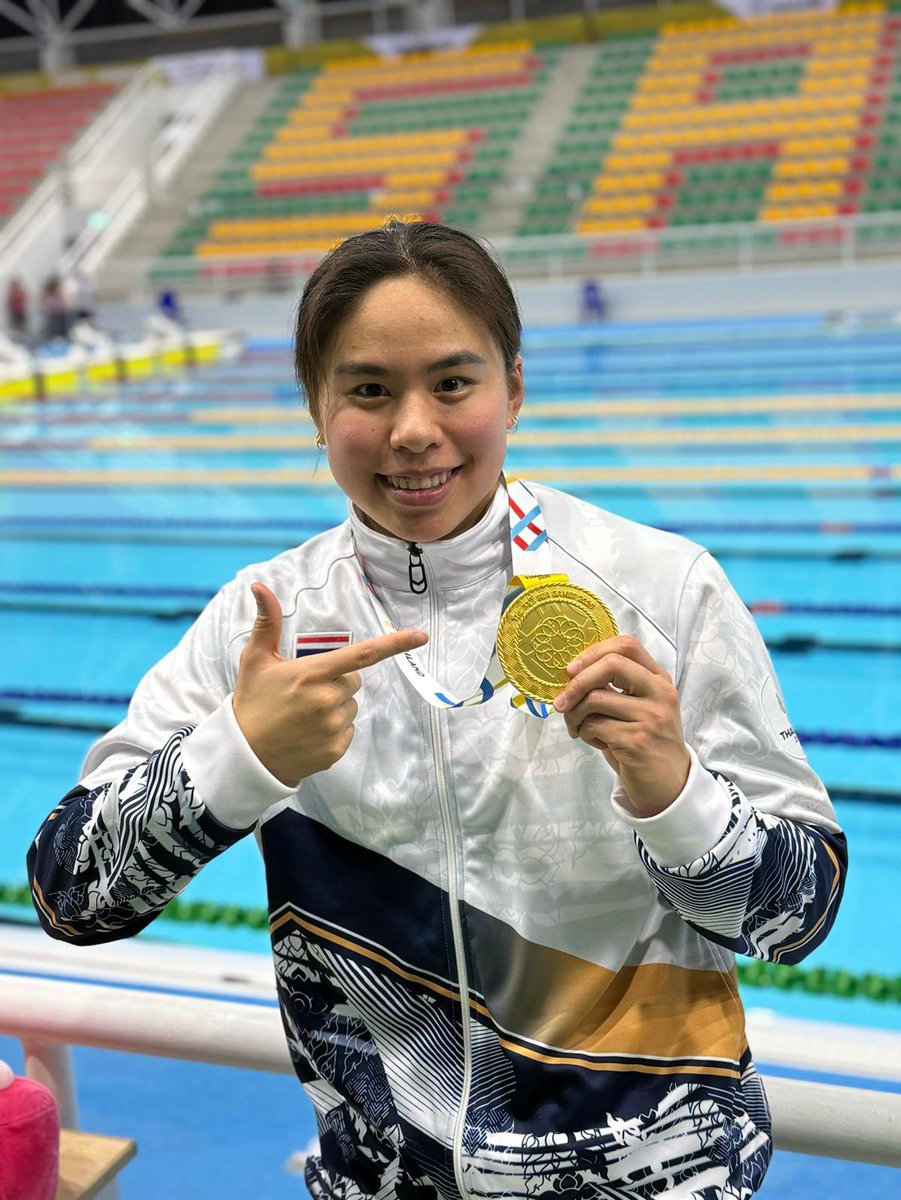 𝑩𝒓𝒊𝒏𝒈𝒊𝒏𝒈 𝒉𝒐𝒎𝒆 𝒕𝒉𝒆 𝑮𝑶𝑳𝑫 🥇

Congratulations to Moji Pholjamjumrus on helping Thailand win the 4x200 Freestyle Relay at the 33rd Southeast Asian Games!! 

#BattleBorn #OnePackOneGoal