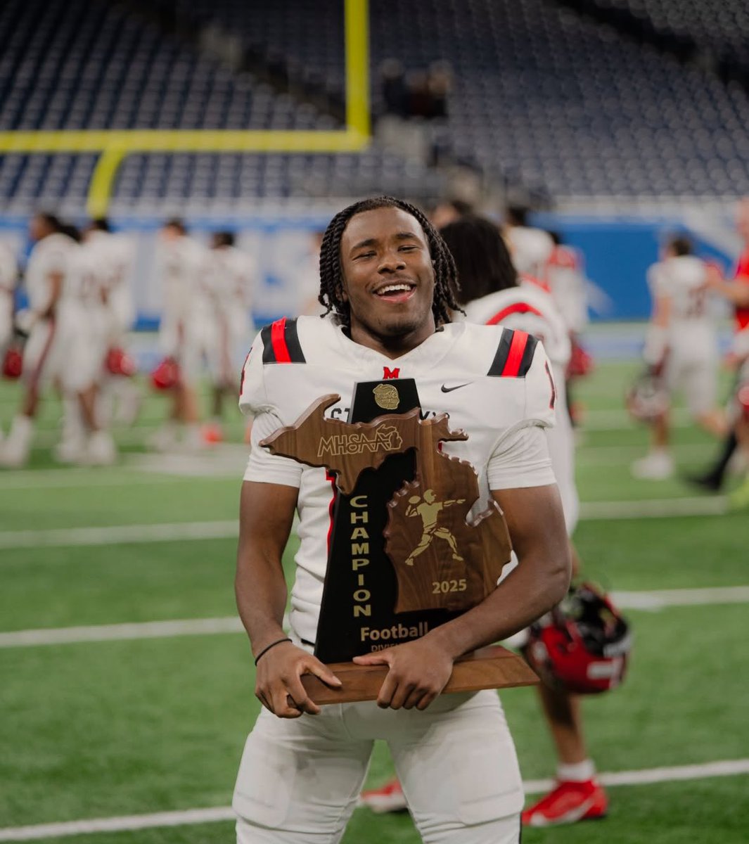Camari “Weapon X” Patterson DB/RB tweet media