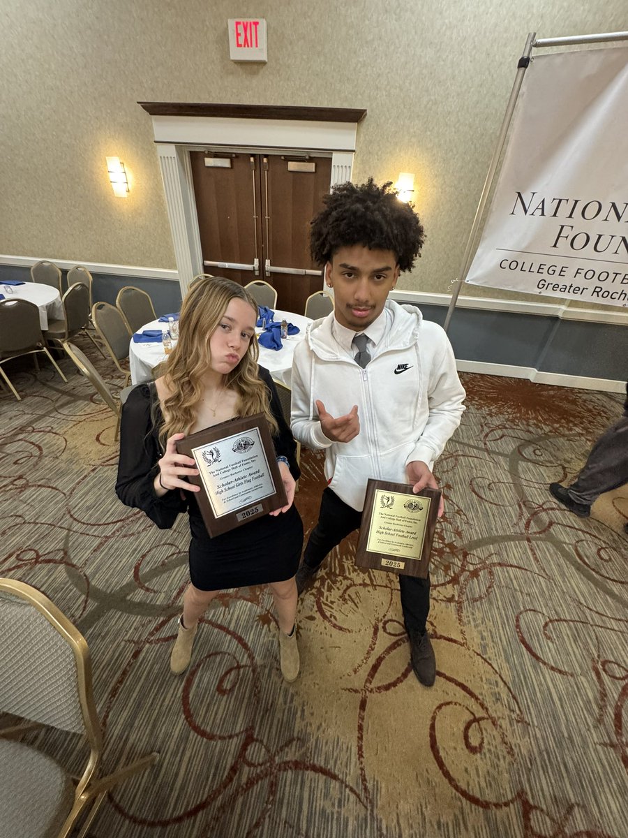 ONeillSadie8's tweet photo. Scholar Athlete Banquet🏈❤️ https://t.co/MuSmJhy8SJ