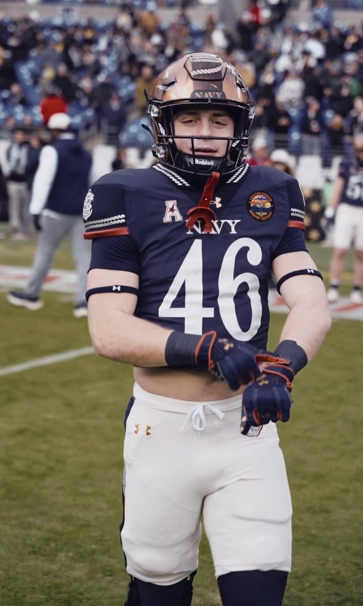 TheLastFullback's tweet image. The Great American B-back 🫡🇺🇸