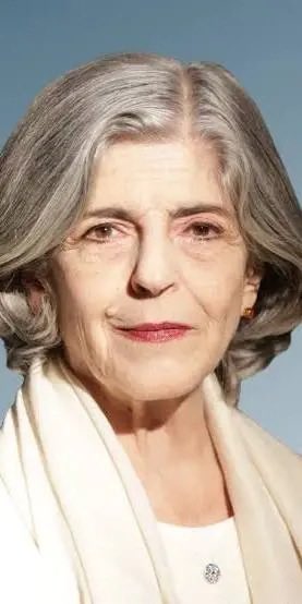 Clorobles2's tweet photo. Cristina Banegas, actriz: "Estamos pasando p/la cultura un momento realmente gravísimo donde estamos todos amenazados y desesperados
No había conocido este nivel d crueldad en un marco supuestamente democrático. Esta realidad me tiene estremecida
Soy jubilada y cobro la mínima". https://t.co/bpH0drFdiy