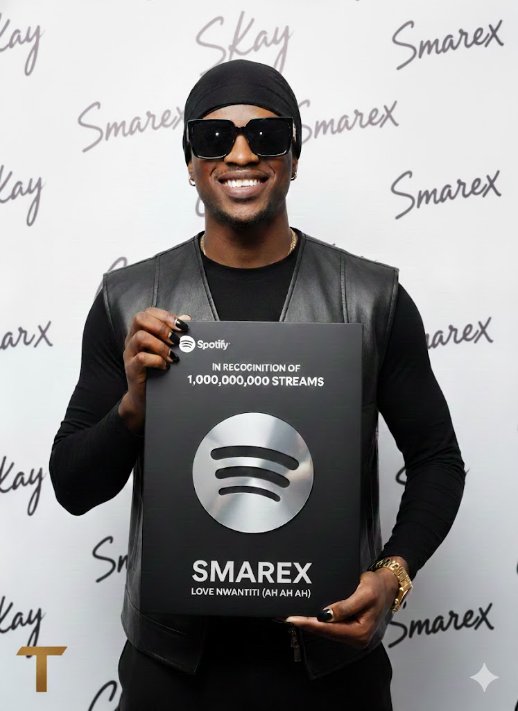 Smarexoffical's tweet photo. @ckay_yo @Spotify Make I dey fake am before I make am 🤣🤣🤣🤣 follow me https://t.co/8tZZMhNEzl