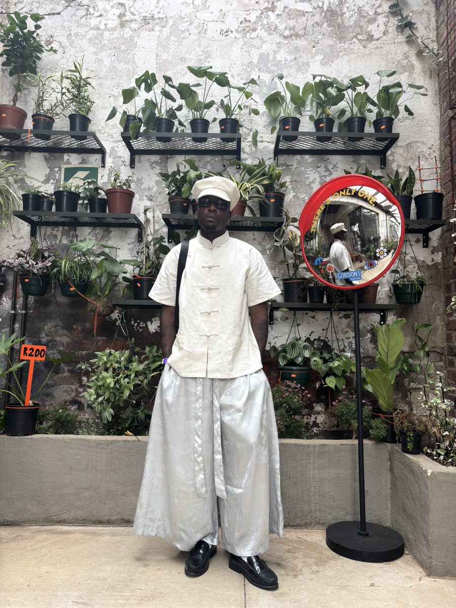 🤘🏿
