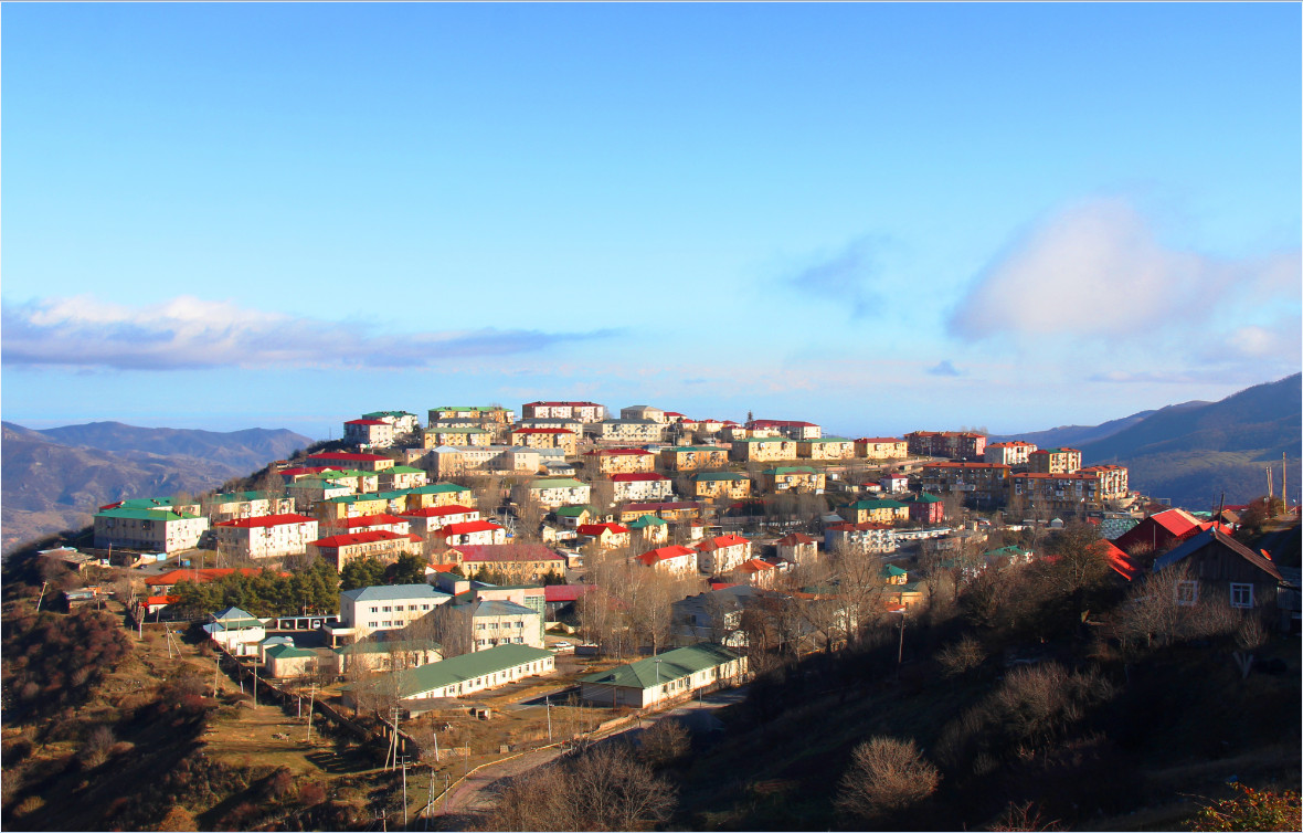 Sabahınız xeyir, gününüz uğurlu olsun, əziz Daşkəsənlilər!

Daşkəsən şəhəri