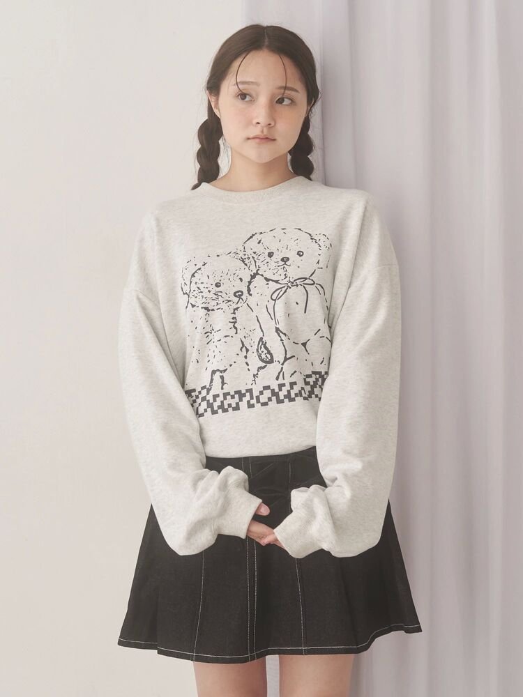 くまさんプリントが可愛いゆるっとサイズの スウェットで楽ちんに