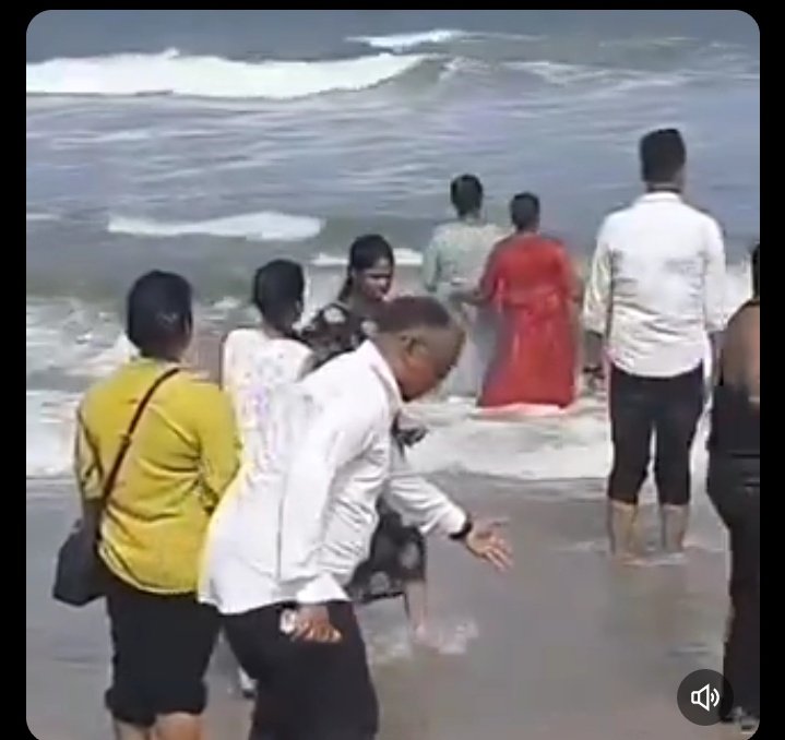 <a href="/garrywalia_/">Gurpreet Garry Walia</a> मैं तो यही कहूंगा जिसकी मस्ती जिंदा है उसकी हस्ती जिंदा है,

जब हर जगह नफरत का माहौल है, तनाव का माहौल है,

तो ऐसी मस्ती बहुत जरूरी है ताकि कुछ समय के लिए टेंशन भूल कर खुलकर जिया जा सके।