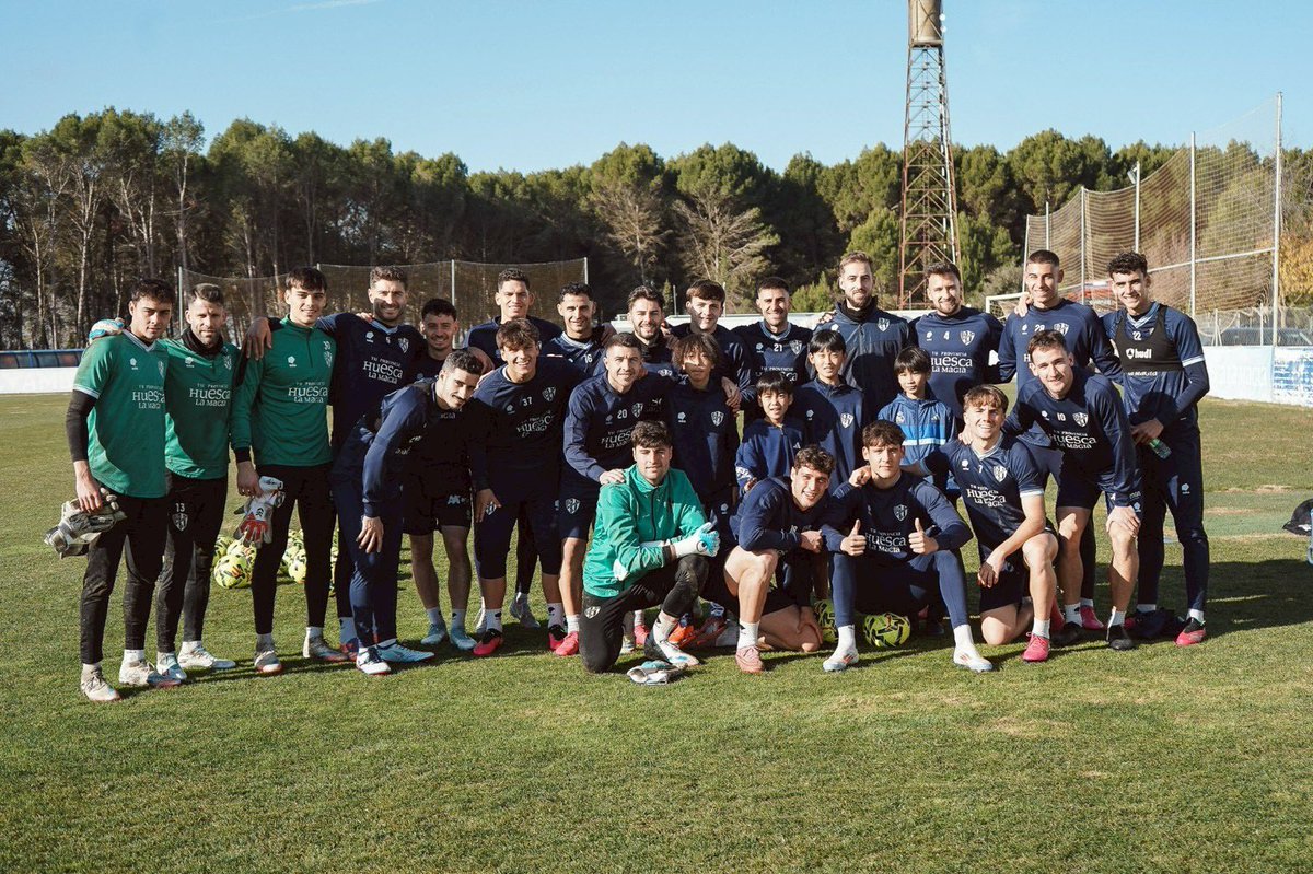 StayDreamGroup's tweet photo. 📍スペイン🇪🇸ウエスカ → 日本🇯🇵

3ヶ月間のスペイン留学を終え、ソウマくん（13歳）が無事帰国しました✨

帰りのトランジットでも、行きと同様13歳ながら一人で乗り継ぎに挑戦。前の座席のベルギー人男性が声をかけてくれ、1時間ちょっとという短い乗り継ぎ時間も難なくクリア👏 https://t.co/W7A0I4vy7C