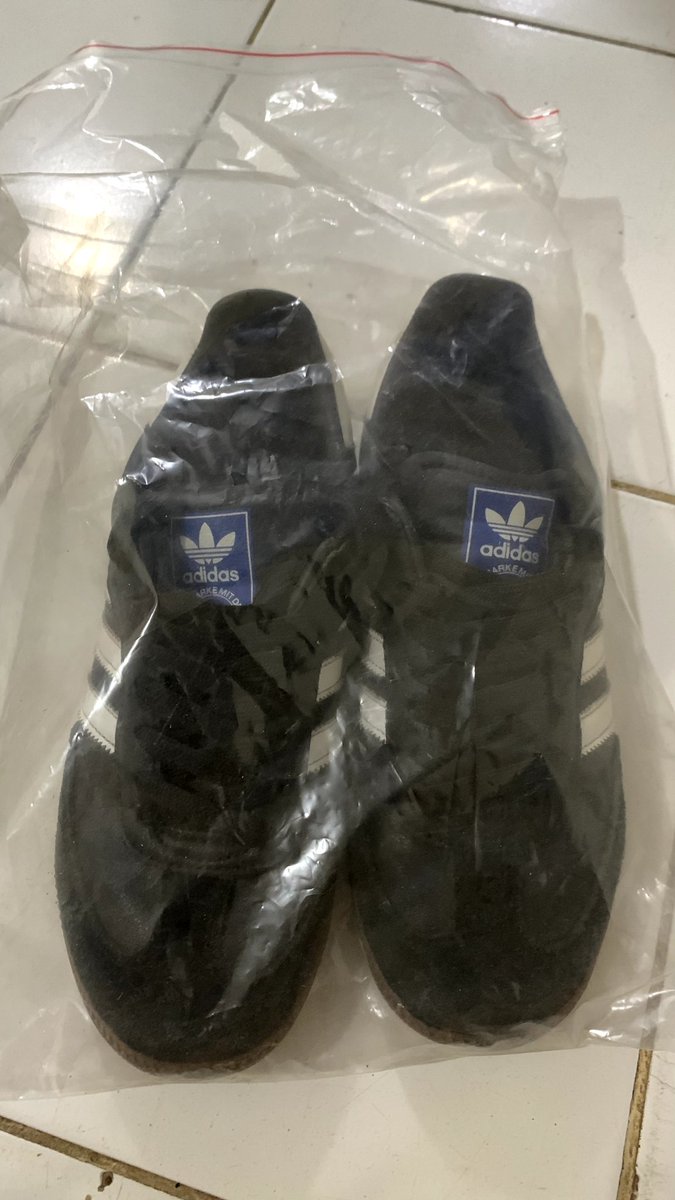 naughty16 tweet media