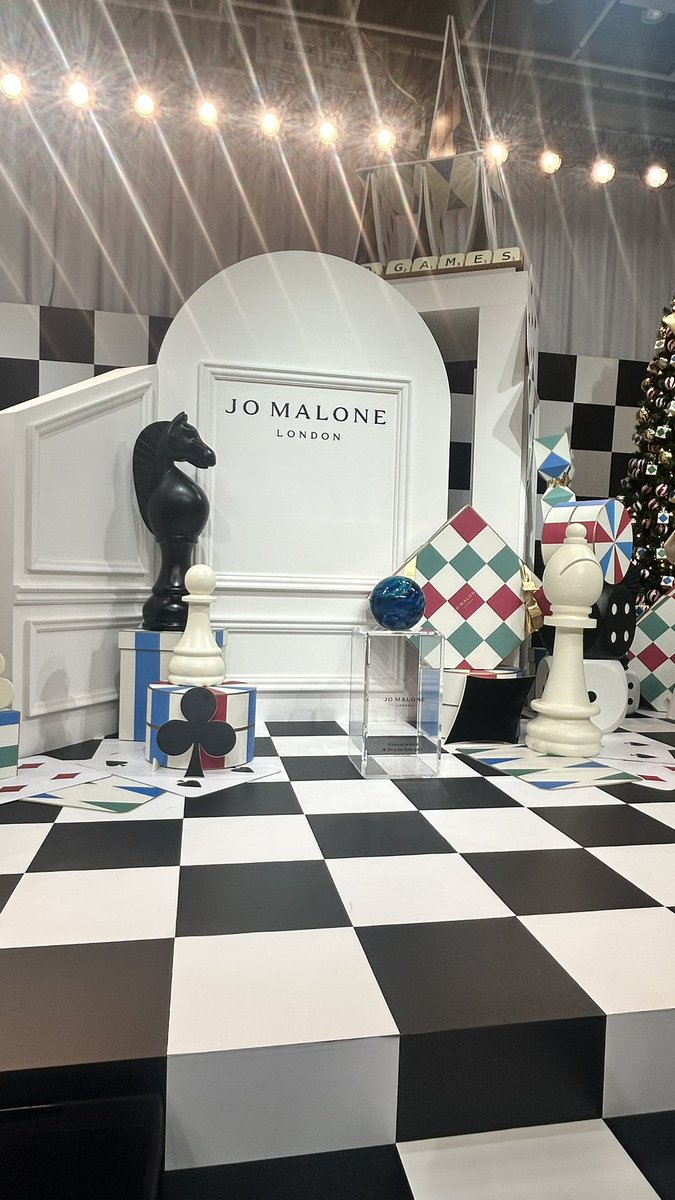 2002matth's tweet photo. @JoMaloneLondon 
 #ジョーマローンロンドン
  #JMLクリスマスゲーム https://t.co/eB1FT19GEm