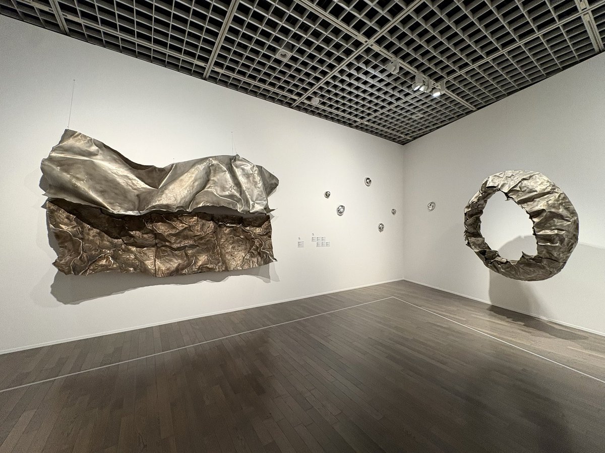 会田誠のスクラップブック(最新作品集)発売中です (@makotoaida