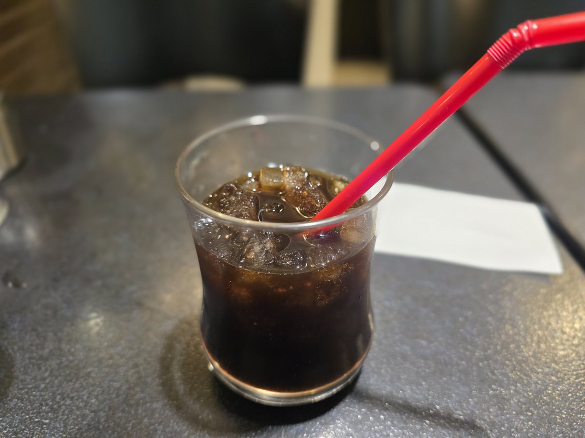 まずは目覚ましのアイスコーヒー☕😃 今日はインスタ時代からの
