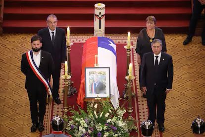 Cuando murió Sebastián Piñera, cuatro mandatarios estuvieron en su funeral a pesar de sus diferencias políticas e ideológicas. Hoy Borich felicita a Kast. 

Si algo sabe bien Chile es que la democracia se fortalece con el que no piensa igual a uno.