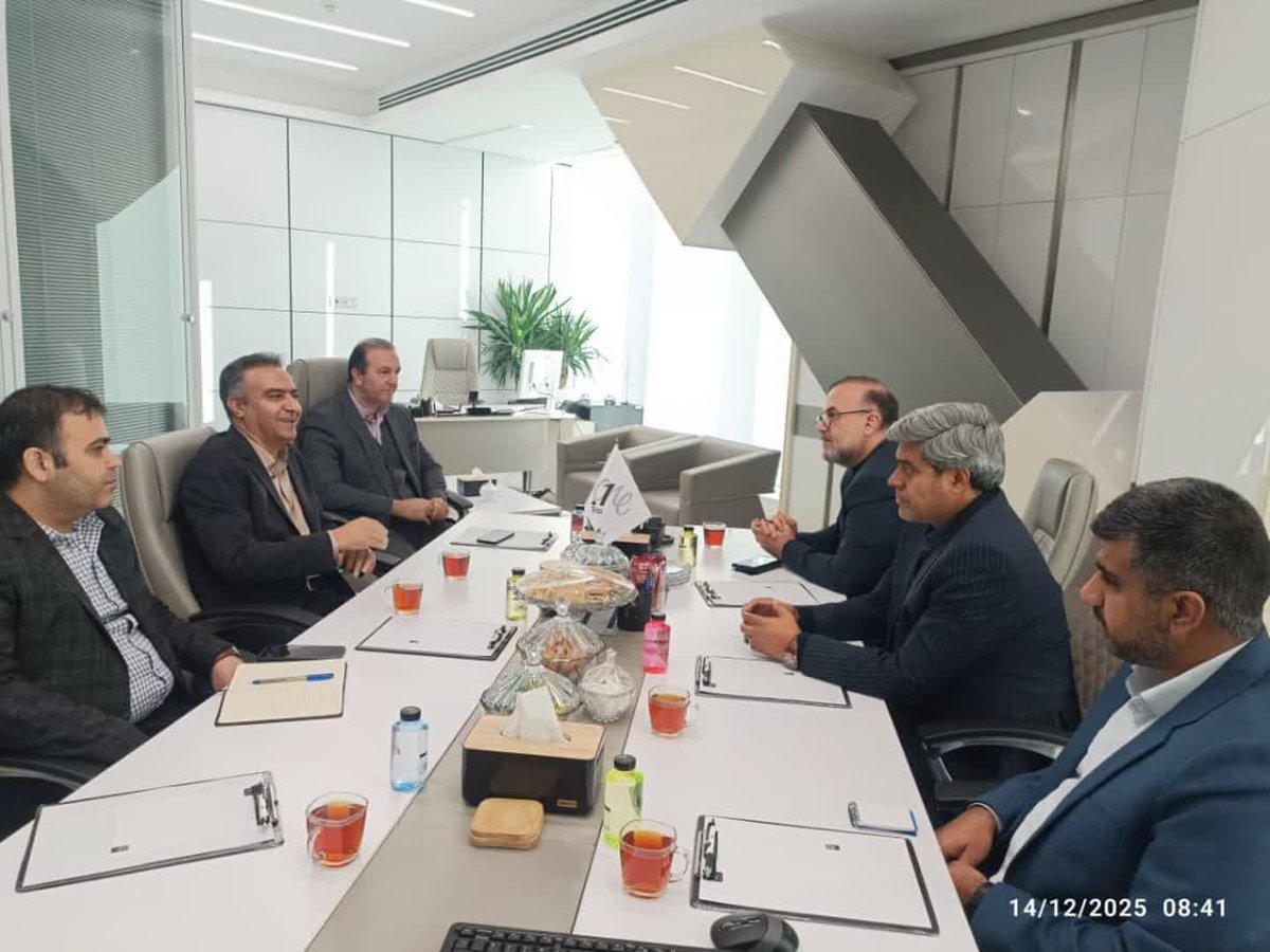 AZAR ARA tweet media