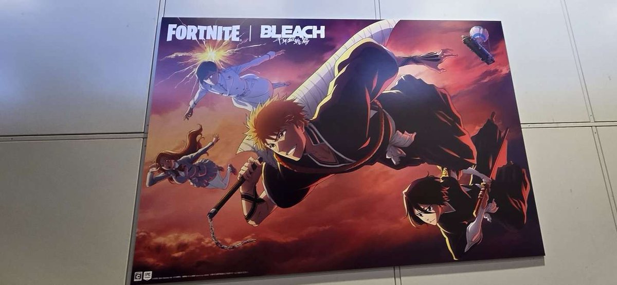 NexusLandTR's tweet photo. Fortnite X Bleach işbirliği Japonya metrolarında görüldü.  

Gelecek kıyafetler:

- Ichigo Kurosaki
- Rukia Kuchiki
- Orihime Inoue
- Uryū Ishida

#Fortnite #FortniteTR #BleachXFortnite https://t.co/zqDfdq3ofd