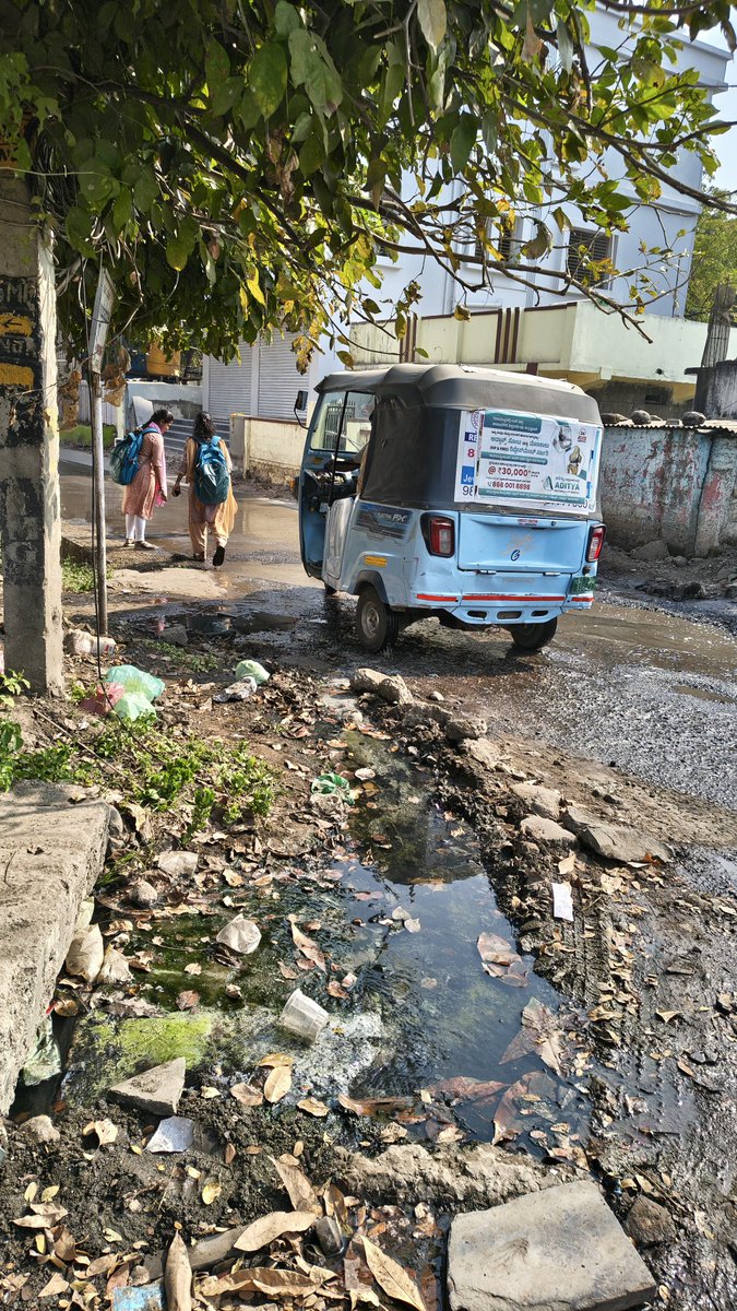 ಕಳೆದ 5-6 ತಿಂಗಳುಗಳಿಂದ ರಸ್ತೆ ಮೇಲೆ ಚರಂಡಿ ನೀರು ಹರಿದು ಬರುತ್ತಿದ್ದು ಸಾರ್ವಜನಿಕರಿಗೆ ಅದರಲ್ಲೂ ಮಹಿಳಾ ಕಾಲೇಜಿನ ವಿದ್ಯಾರ್ಥಿಗಳಿಗೆ ತೊಂದರೆ ಉಂಟು ಮಾಡುತ್ತಿದೆ.
ಕಲಬುರಗಿಯ ವಾರ್ಡ್ ಸಂಖ್ಯೆ 55 ಚಿತ್ತಾರಿ ಅಡ್ಡ ಎದುರು
<a href="/osd_cmkarnataka/">Office of the OSD to CM Karnataka</a> <a href="/DCKalaburagi/">DC Kalaburagi</a> <a href="/KalaburgiCorp/">Kalaburgi City Corporation</a>