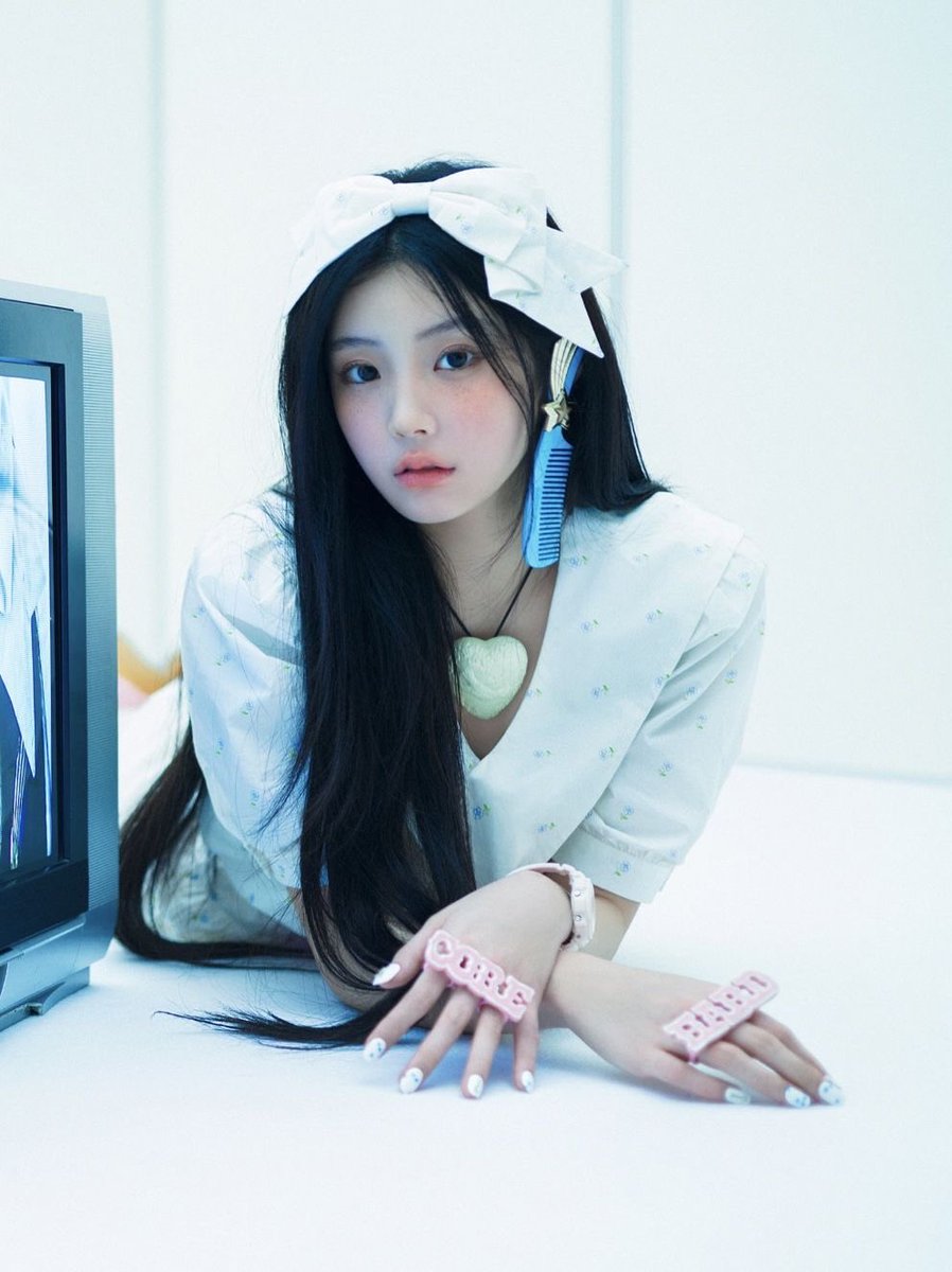 ILLITHQBR's tweet image. 🚨MEU DEUS! WONHEE e o WOONHAK do BOYNEXTDOOR farão uma apresentação especial no SBS Gayo Daejeon 2025. 

#ILLIT #아일릿 @ILLIT_official