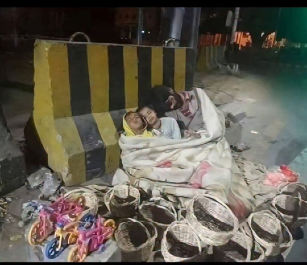 Asslamualaikum 🌹

किसी के पास खुदा का दिया हुआ सब कुछ है
लेकिन किसी के पास खुदा के सिवा कुछ नहीं है 💯

    Good morning everyone 💐