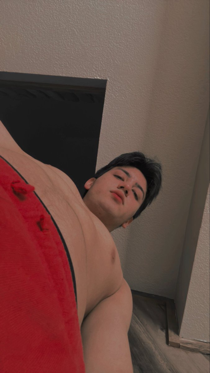 uri_bultt's tweet photo. Me lo lamerían 🫦👅
Insta: uributtyz https://t.co/61z4pOOZrf