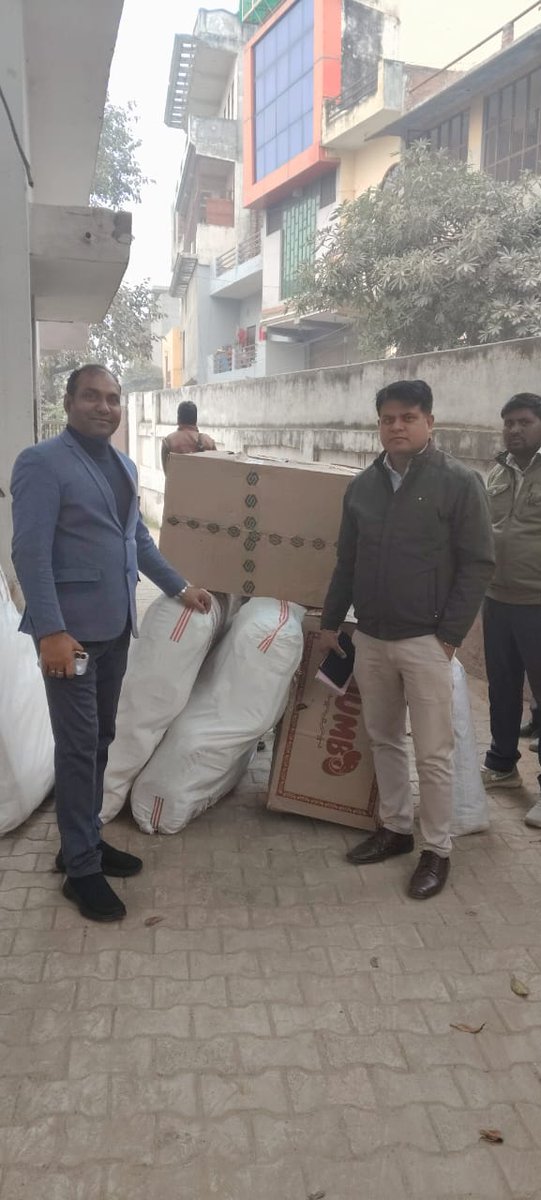 प्रेसनोट
दिनांक 13.12.2025
नगर पालिका पालिका बागपत ने चलाया पॉलिथीन थर्माकोल के विरुद्ध अभियान, पकडी हजारों की प्रतिबंधित सामग्री, लगाया जुर्माना।
#AARAMBH7.0
#Swachh Sarthi Club Samiti