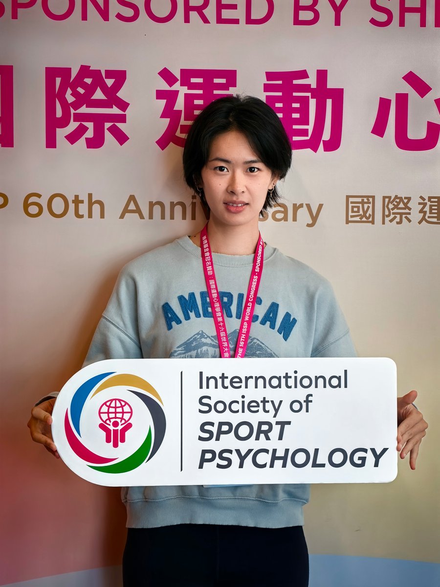 Vvirgilicky's tweet photo. Wrapped up an amazing week at @ISSPonline 2025🇭🇰! Such a great time to enjoy a warm December with reunions, hiking, and unexpected new connections. Grateful to present my sessions on personal storytelling &amp; exercise as a double-edged sword. See you all in Cologne! 🇩🇪👋 https://t.co/aUCsCv0DkB