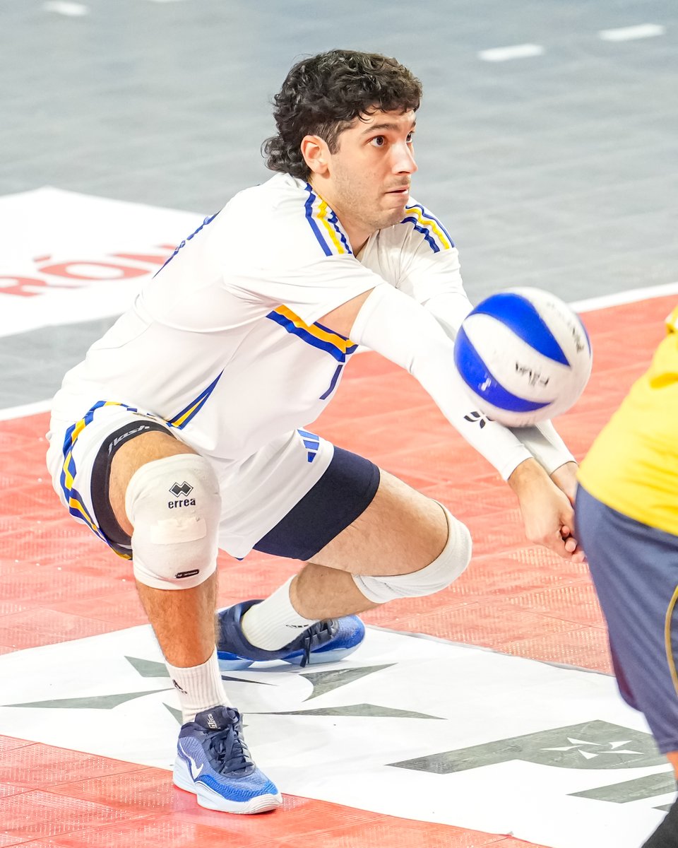 BocaVoley's tweet image. #CopaACLAV 🏐

¡𝗙𝗶𝗻𝗮𝗹 𝗱𝗲𝗹 2⃣° 𝘀𝗲𝘁!

San Lorenzo 25 - #Boca 23

Intenso segundo parcial en Morón, el Xeneize no puede ante los Matadores y caen 2-0.

#DaleBoca 🔵🟡🔵