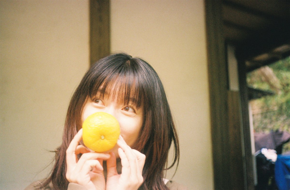 ハン・ヒョジュ さんのフォトブック『1、2、3 ハナ！』のサイン本が