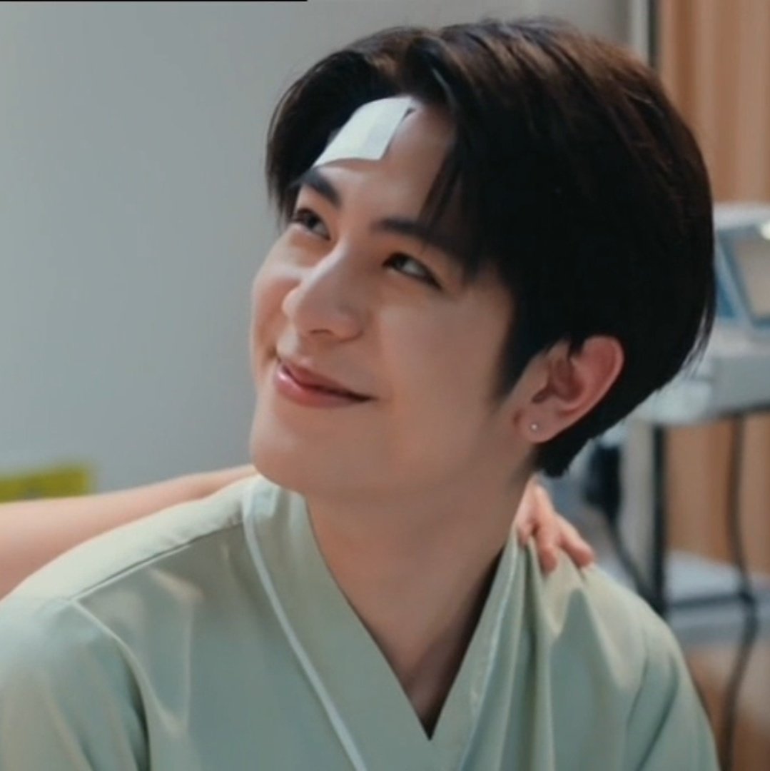 นี่คือสภาพคนที่พึ่งฟื้นจากการโดนรถชน(เฉี่ยว)ที่แป๋วและยิ้มหวานที่สุด!!!

HEAD 2 HEAD SERIES EP8

#H2HseriesEP8