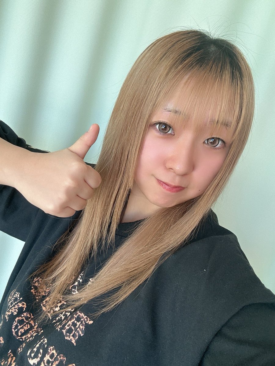 本日無事退院︎👍🏻 ̖́-

1ヶ月と10日入院してました、、😢
さすがに長かったーー！！
予定通り退院できると思ってたから😅

でもやっとおうちに帰れるからよかった！
来週から週3回のリハビリ始まるから頑張りまーす💪❤️‍🔥
  #iceribbon