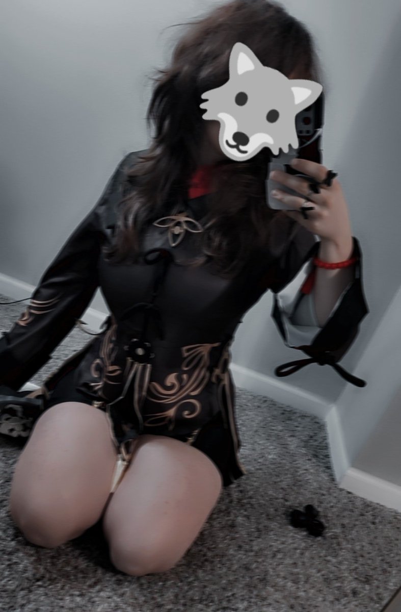 Kiba 🐺🪫 Y2K Wolf Girl🩸🌑 tweet media