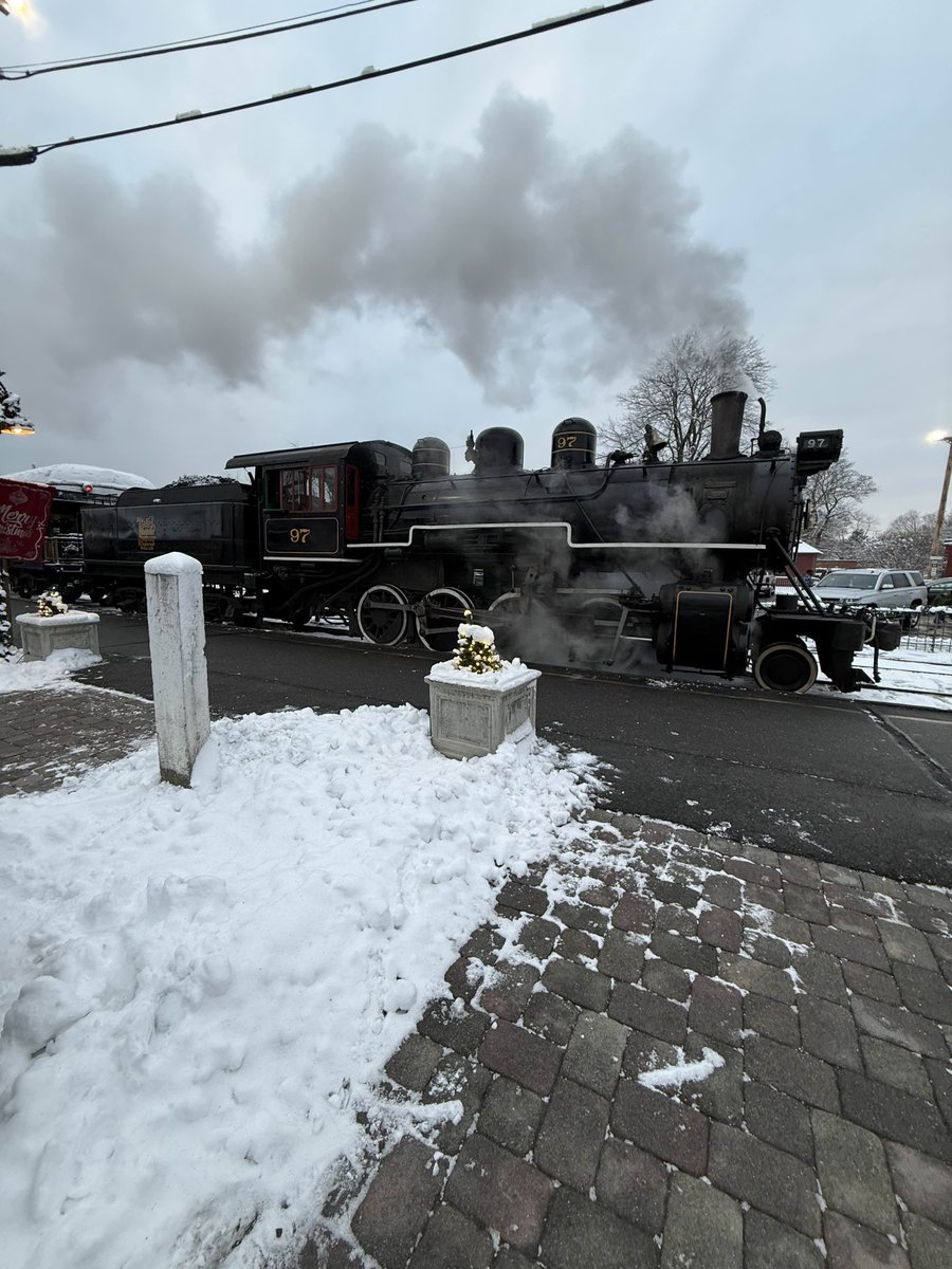 Save the Children Stream Team tweet media