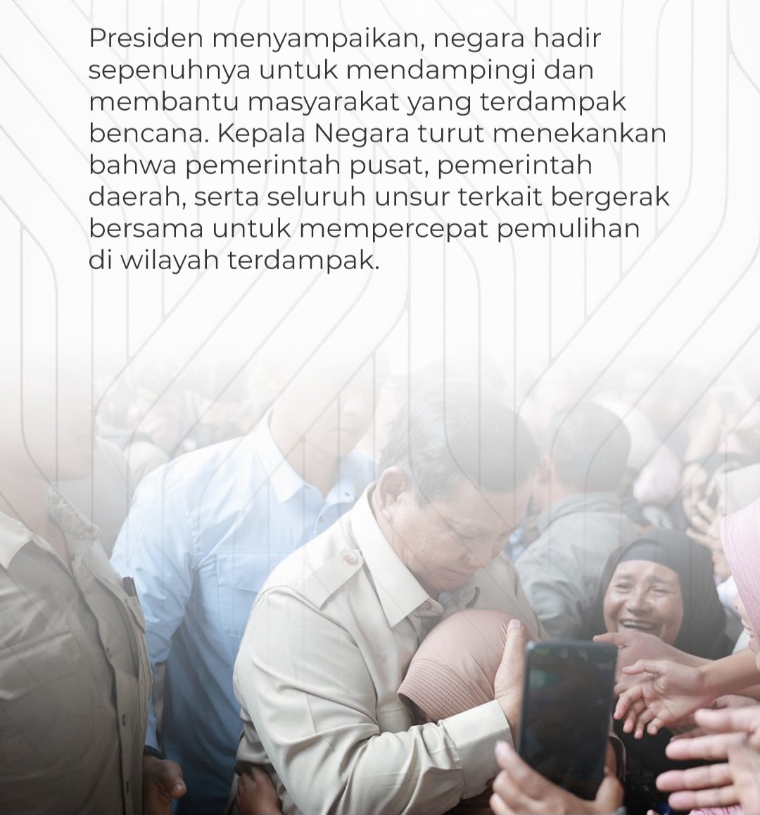 Endri_Steven's tweet photo. #ResponsCepat #TanggapDarurat #MitigasiBencana #PemulihanSumatra #IndonesiaTangguh #KoordinasiLintasSektor #PenangananBencana 

Ayo terus bersinergi bantu saudara kita di Sumatera ���🇩🇮🇩 https://t.co/CaIvRN3I9B