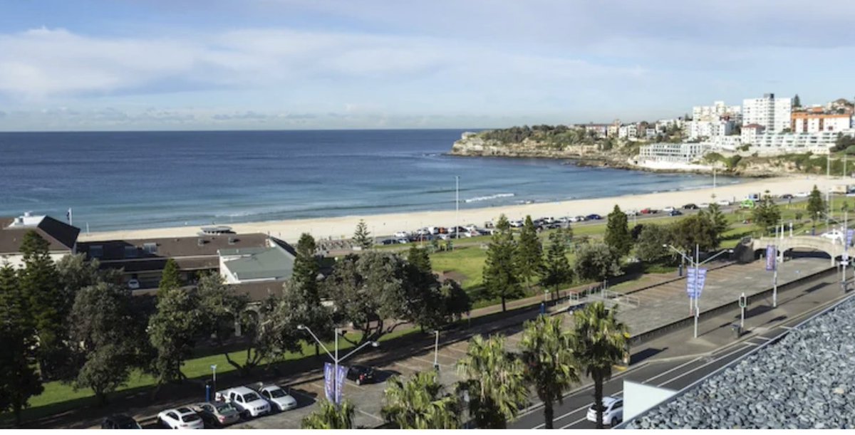 The Carousel tweet media