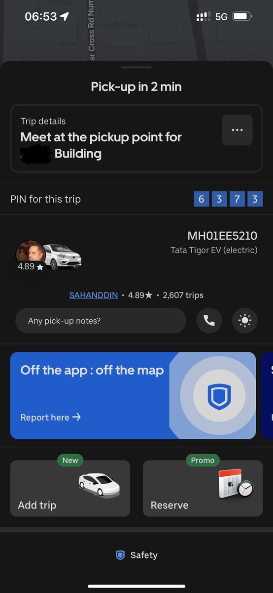 Suneelvora's tweet photo. @Uber_India @Uber_Support why doesn’t the app cancel and rebook when drivers don’t move after accepting bookings…the last 55 min, with the driver 2 min away!!! Not such a smart app, and definitely not #Customerfirst #CustomerCentric https://t.co/OYbIB1V8db