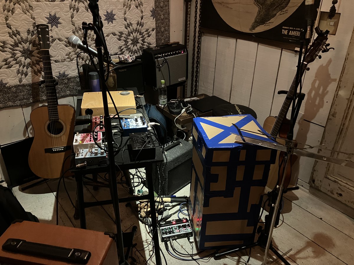 2025年12月14日（日）
「カイバレスな2人」楠均＆坂田学 at 下北沢lete 
無事終了しました！！ありがとうございました！！
また来年会いましょう🐢🐌