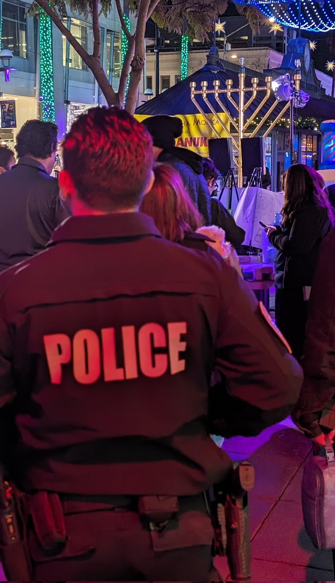 You may notice an increased police presence throughout Santa Monica during the holiday season.

In addition to enhanced patrols in Downtown Santa Monica and around places of worship and community celebrations, additional SMPD officers are deployed citywide, including residential