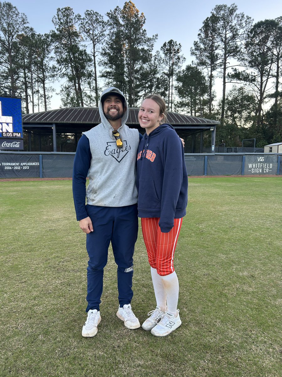 Taylor_wolfgram's tweet photo. Thank you @GSAthletics_SB for putting on a great camp! Especially enjoyed the scrimmage where i got to pitch; also managed to get a couple hits including a double! Go eagles!
@CoachPerkinsSB @Jake_Sandlin12 @RadkeCortney @kennedykrull_ @FarragutSB
 @MarcWeekly https://t.co/ydHPl4qoHV