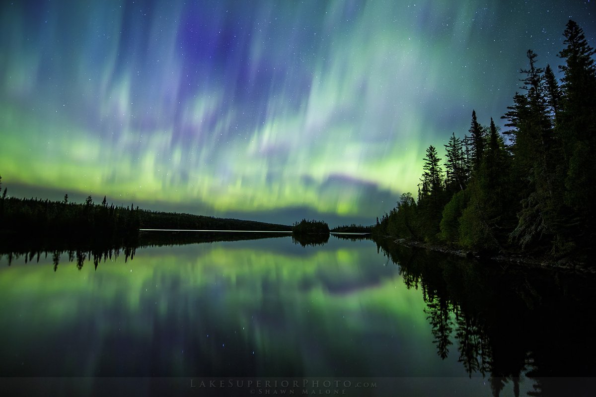 LAKSuperiorFoto's tweet photo. An amazing auroral display from Isle Royale National Park ✨
Registration is now live for the 2026 Isle Royale Night Sky Photography workshop📷 September 8-12, 2026. https://t.co/884sF6MDmj https://t.co/9kkL5Un7zg