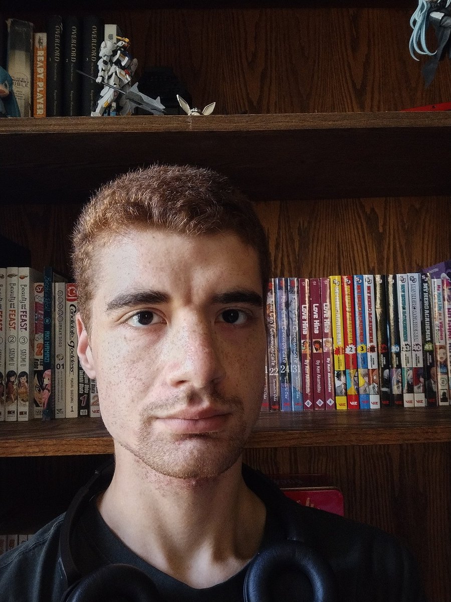 GeekRema's tweet image. I must be at peak ugly then