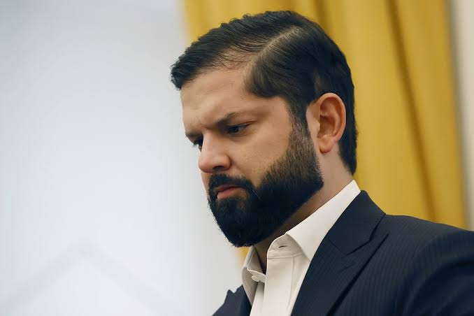 andres20ad's tweet image. No hay mejor aliado de la extrema derecha que el socialdemócrata. Su tolerancia incauta, su buenismo ingenuo, su falta de convicción y su obsesión por gobernar buscando el elogio del empresariado, en vez de defender al trabajador. Gracias a ellos, Kast ganó.
#Eleccioneschile2025