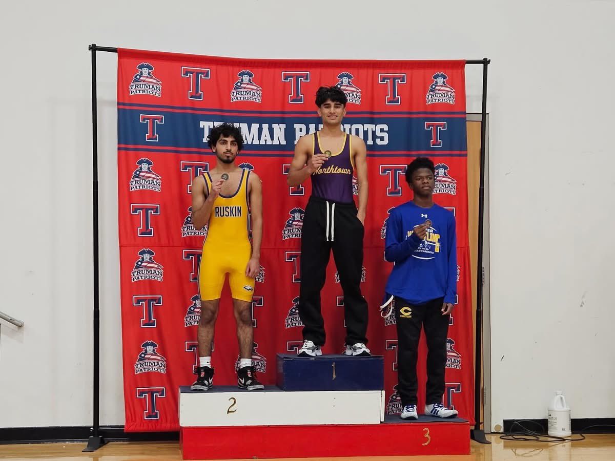 NKC_Wrestling's tweet photo. JV Boys had a great showing at their first VARSITY tournament! 

Pegnam Mohammadi led the way with a dominant 1st place finish with all of his wins coming by way of pins and Tech Falls! https://t.co/MO4Be5cgjK