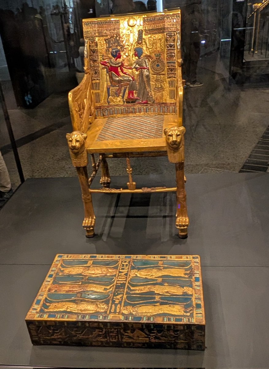 異星の神殿玉座 大エジプト博物館(GEM)】ツタンカーメン王の黄金の玉座。 本物でした