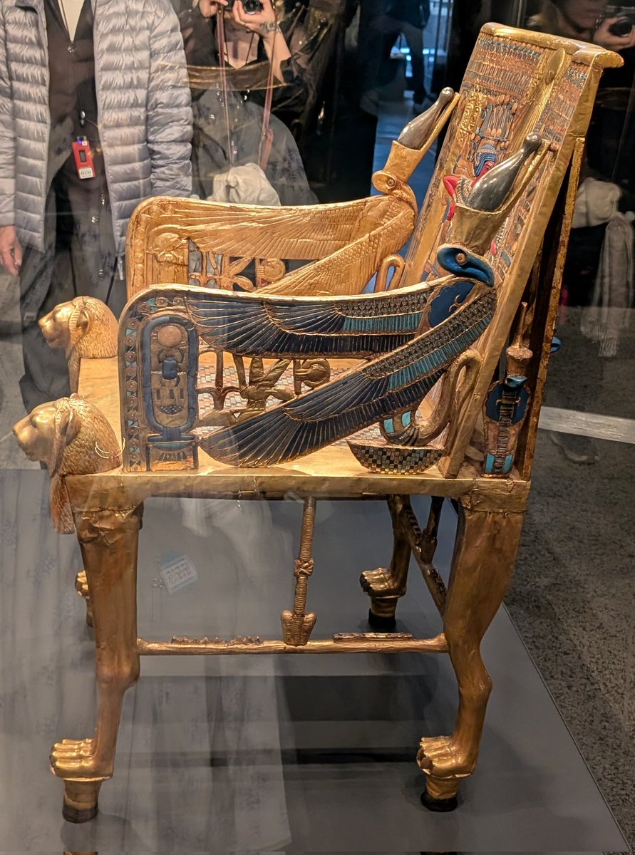 大エジプト博物館(GEM)】ツタンカーメン王の黄金の玉座。 本物でした