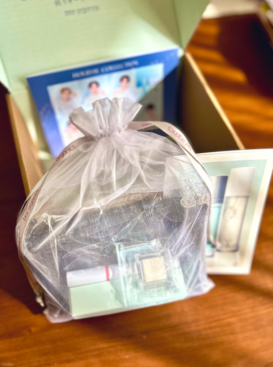 待ち焦がれてたホリデーコフレ届いた✨ bior organics × Travis Japan